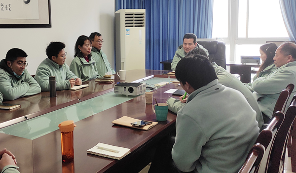 輕雨環(huán)保2020年年終工作報(bào)告會(huì)